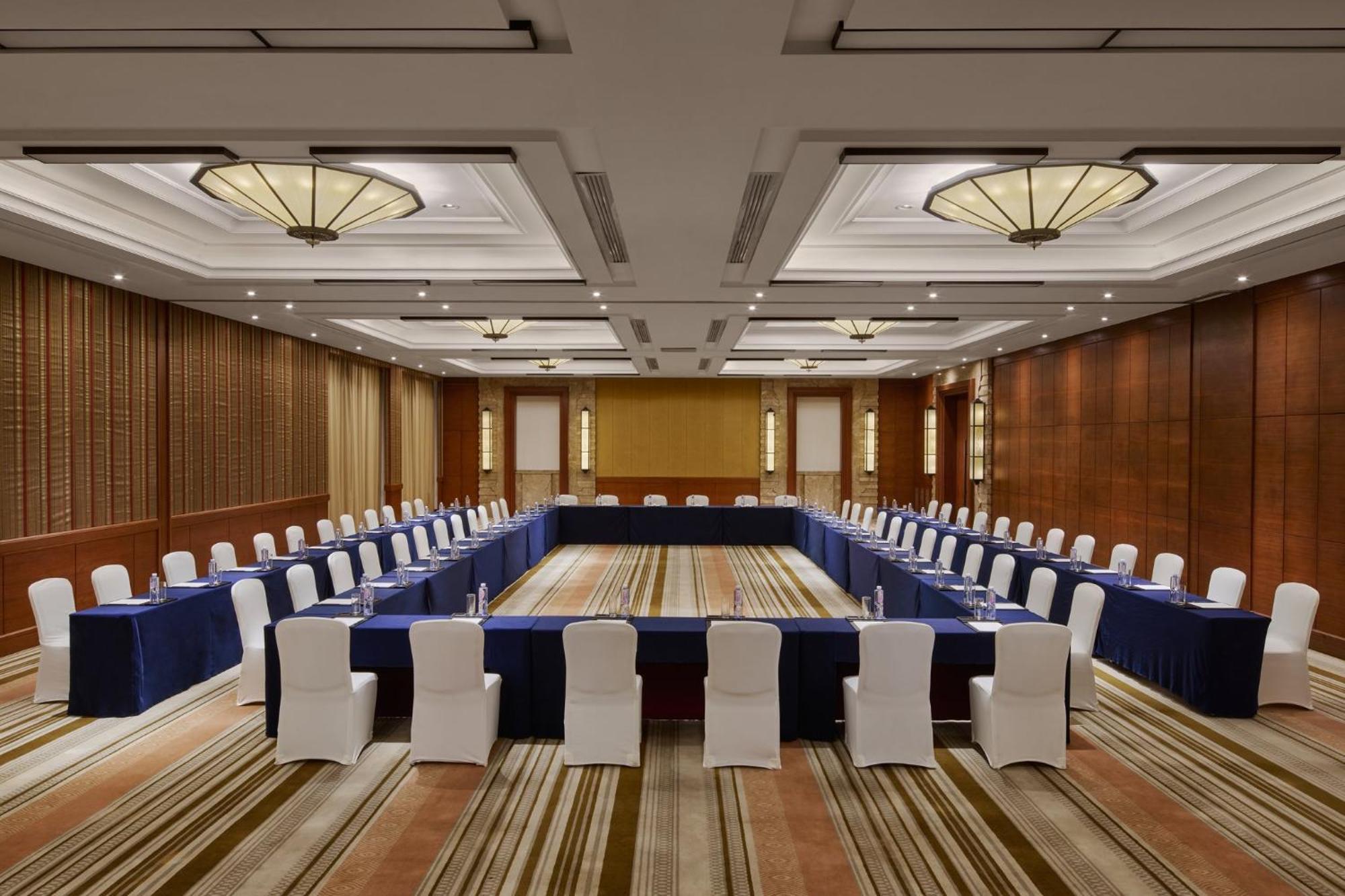 Intercontinental Xishuangbanna Resort By Ihg Jinghong Bagian luar foto