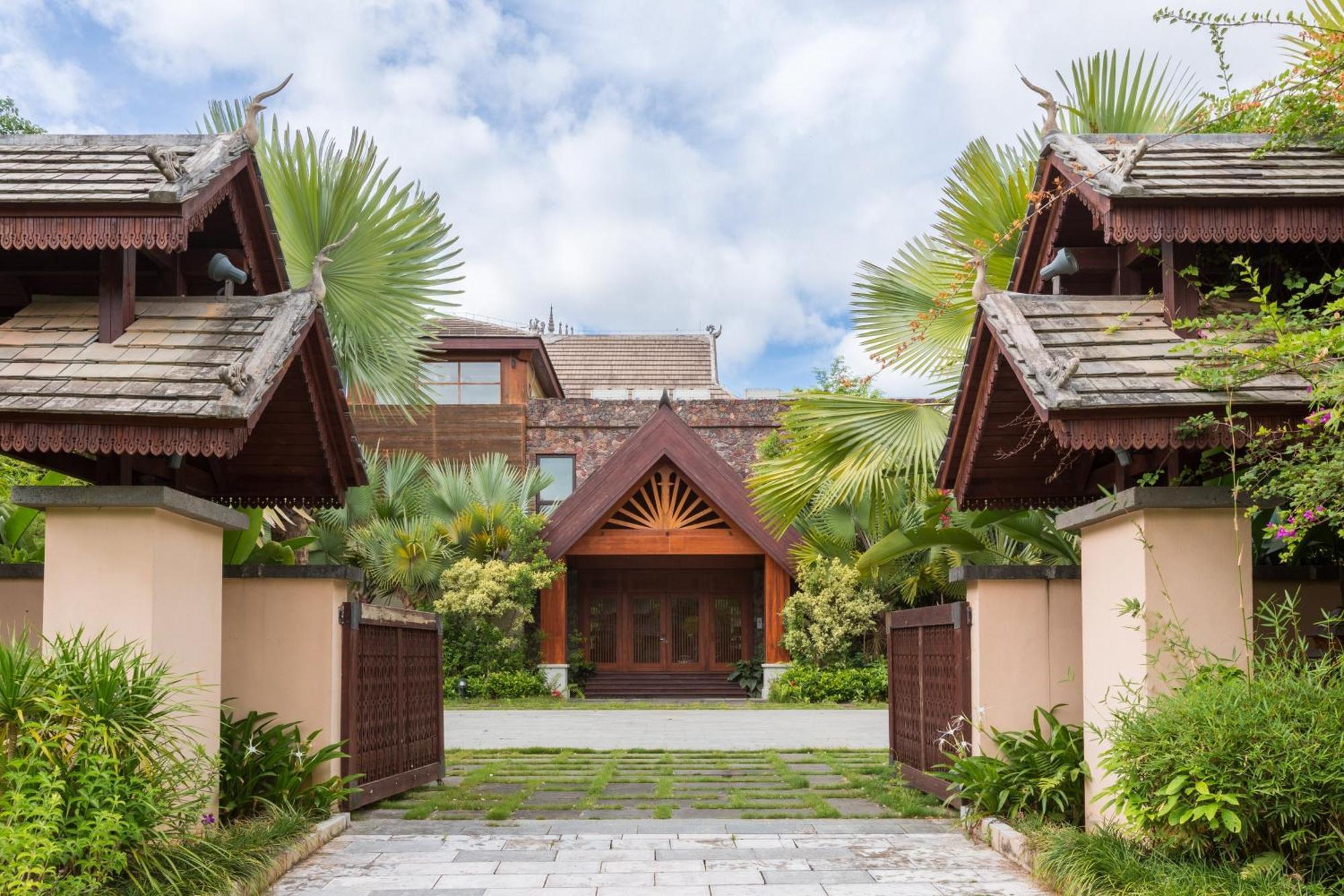 Intercontinental Xishuangbanna Resort By Ihg Jinghong Bagian luar foto