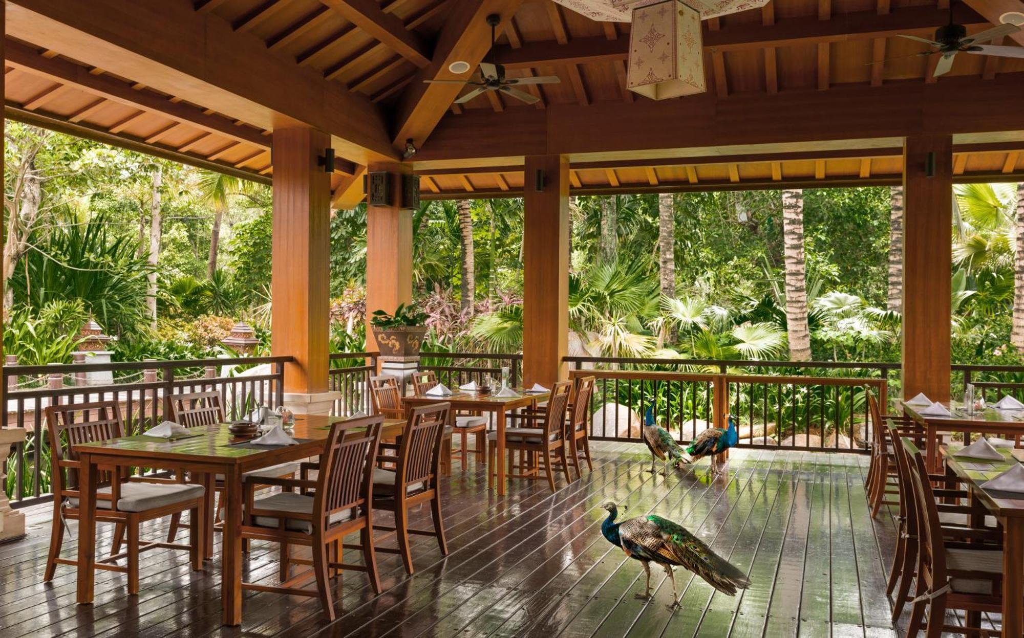 Intercontinental Xishuangbanna Resort By Ihg Jinghong Bagian luar foto